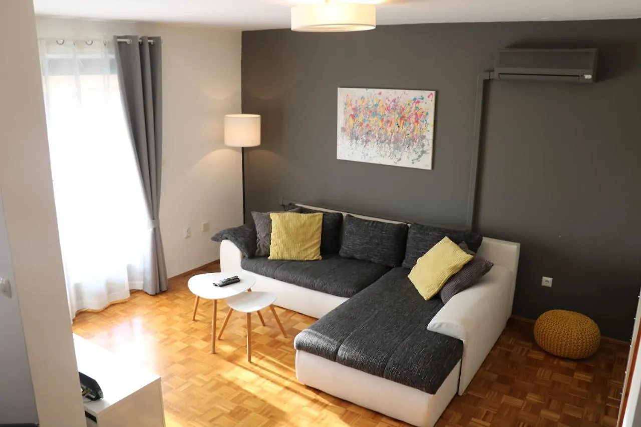 Maisey Apartment Fažana