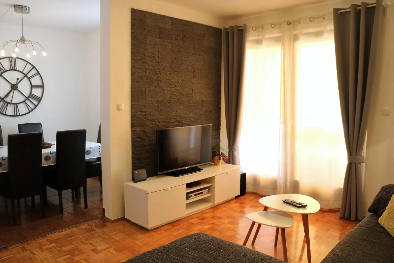 Maisey Apartment Fažana